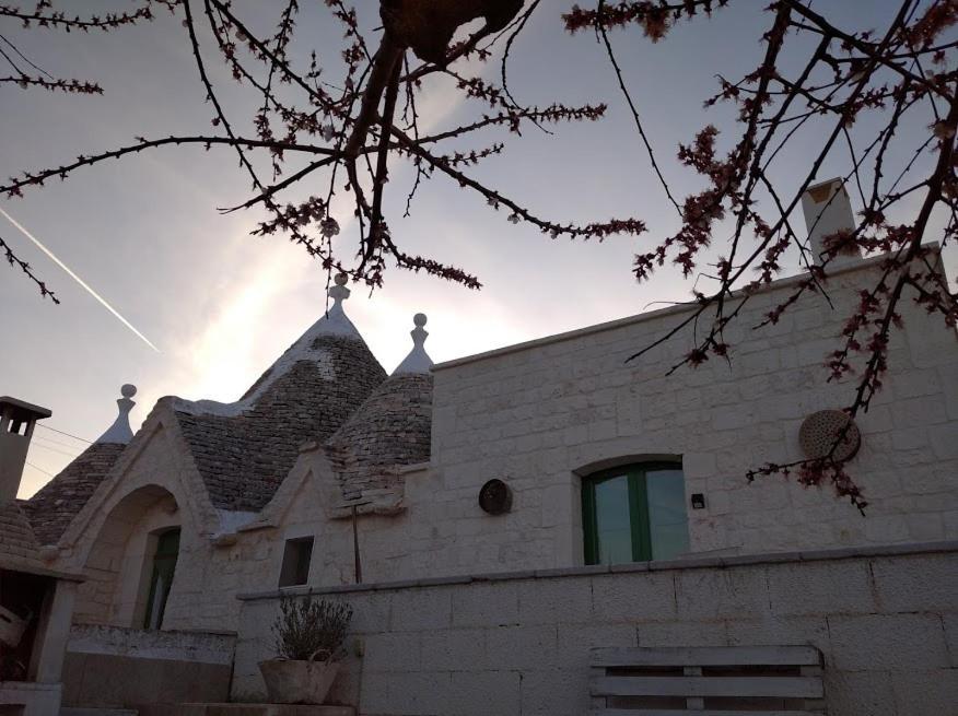 Trullo Le Tre Sorelle Cisternino Dış mekan fotoğraf