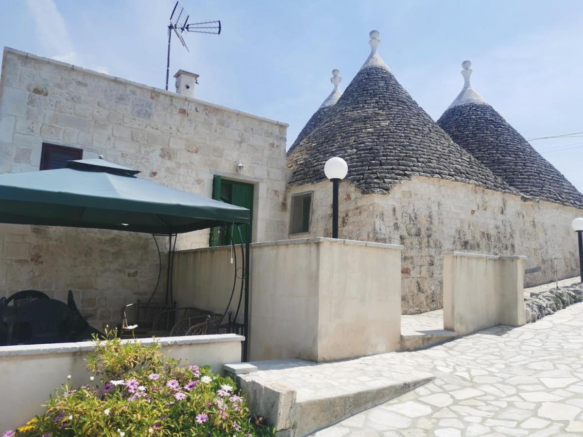 Trullo Le Tre Sorelle Cisternino Dış mekan fotoğraf