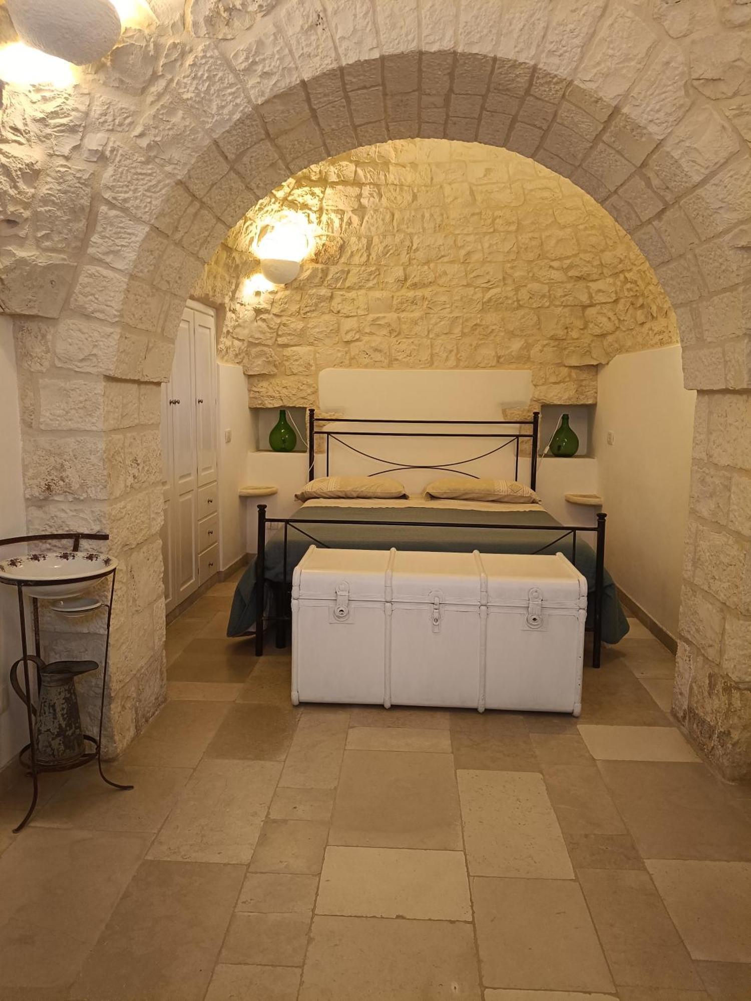 Trullo Le Tre Sorelle Cisternino Dış mekan fotoğraf