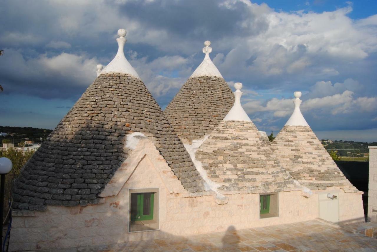 Trullo Le Tre Sorelle Cisternino Dış mekan fotoğraf