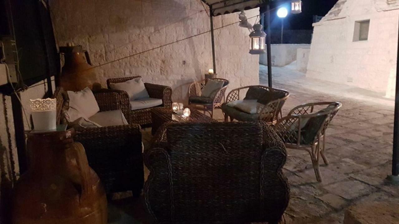 Trullo Le Tre Sorelle Cisternino Dış mekan fotoğraf