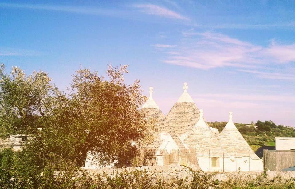 Trullo Le Tre Sorelle Cisternino Dış mekan fotoğraf
