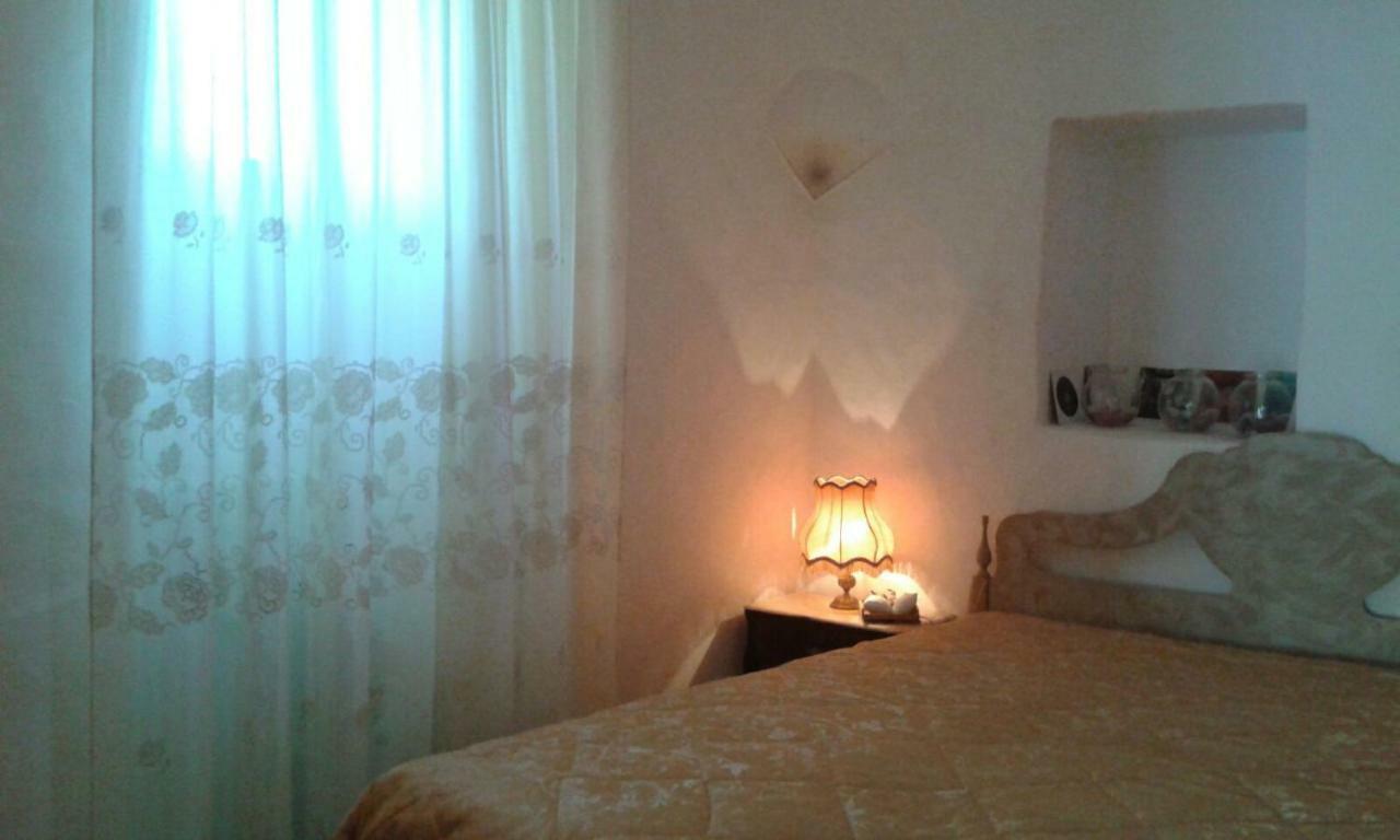 Trullo Le Tre Sorelle Cisternino Dış mekan fotoğraf